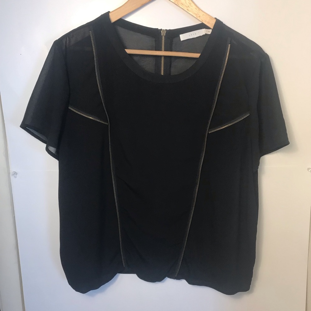 Lush zipper top